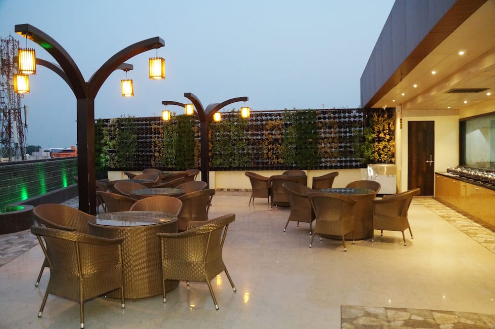 ホテル シヴォイ グランド 写真