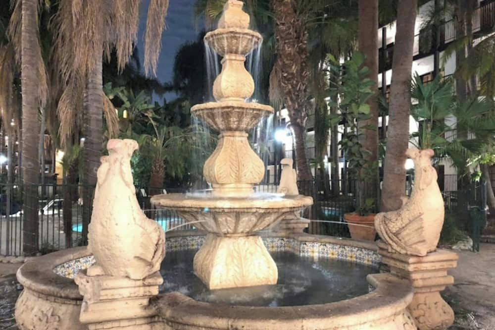 ブエナ パーク グランド ホテル ＆ スイーツ 写真