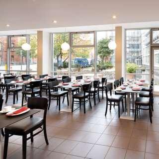 ヴィクトルス レジデンツホテル ベルリン テーゲル 写真