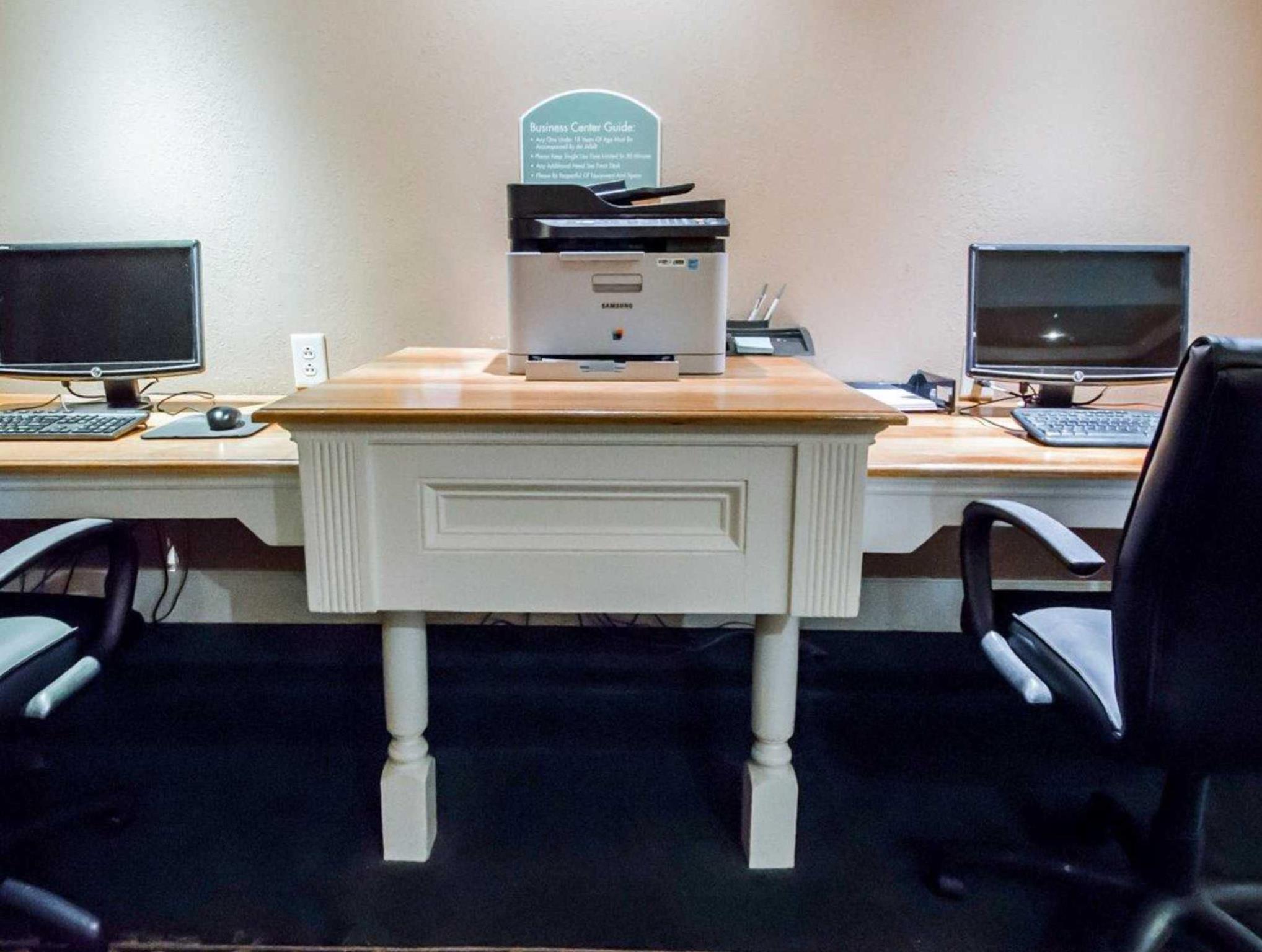 Clarion Hotel Conference Center Lexington North 写真