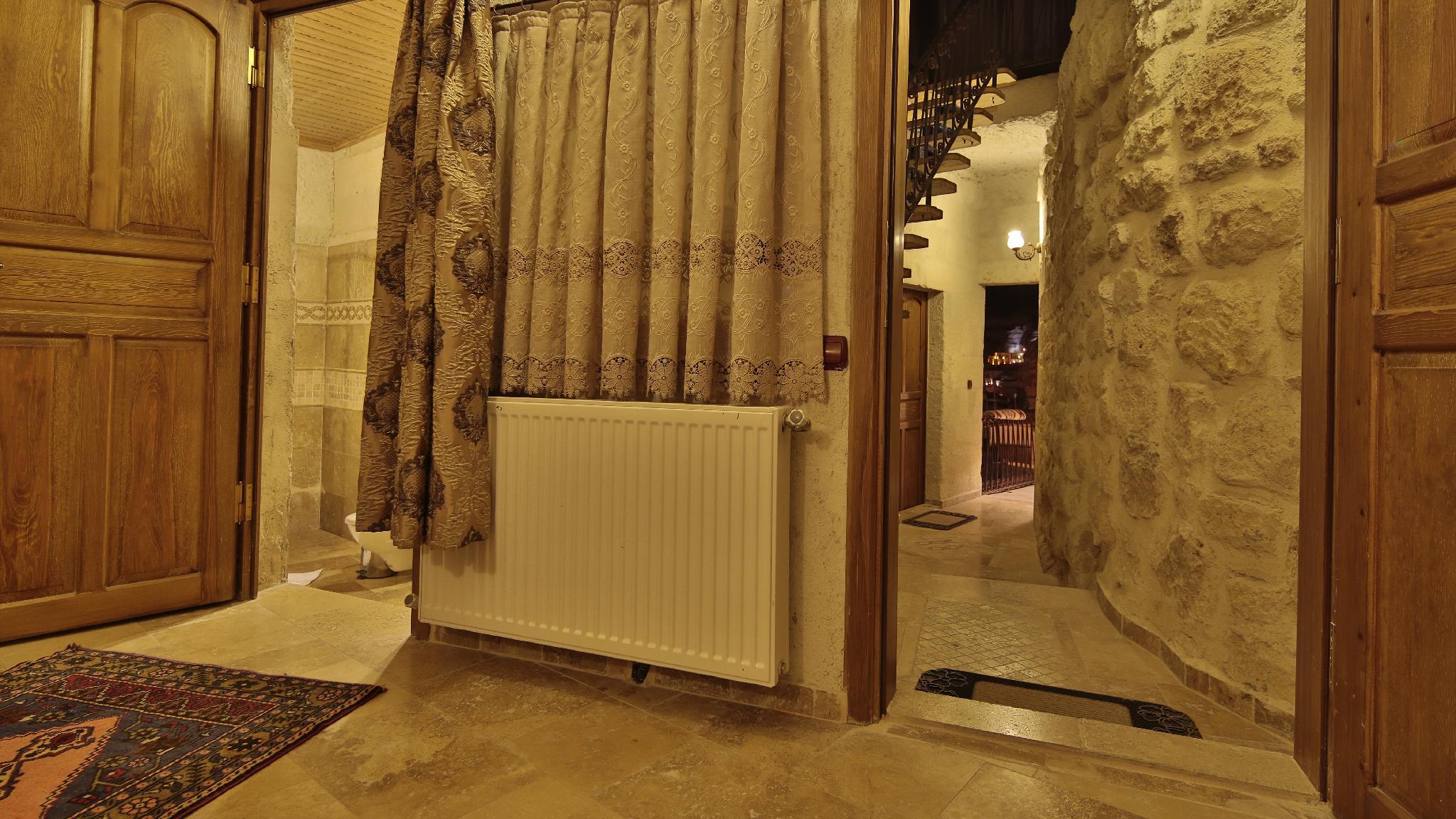 チェレビ ケイブ ハウス 写真