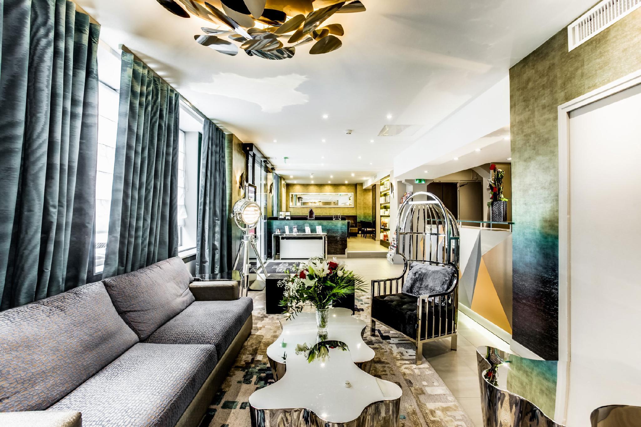 ホテル ダミアン 写真