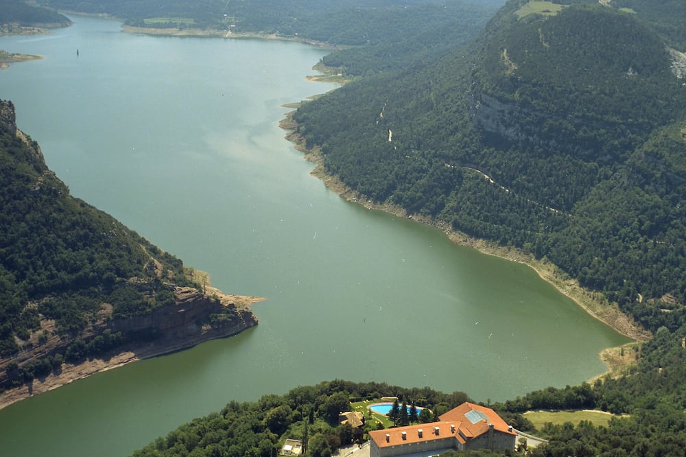 パラドール デ ヴィック-サウ 写真