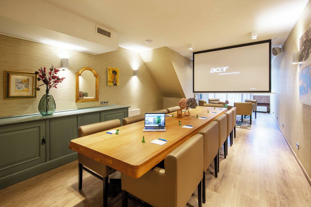 ディッカー&タイス ホテル 写真