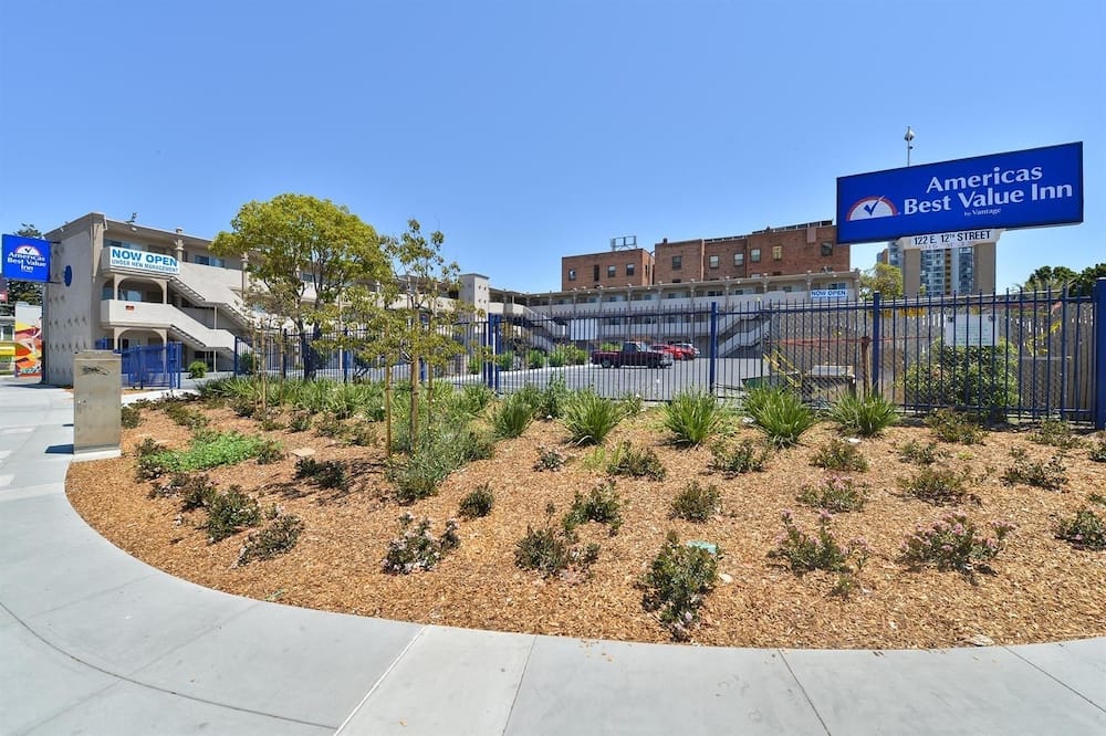 アメリカズ ベスト バリュー イン オークランド レイク メリット 写真