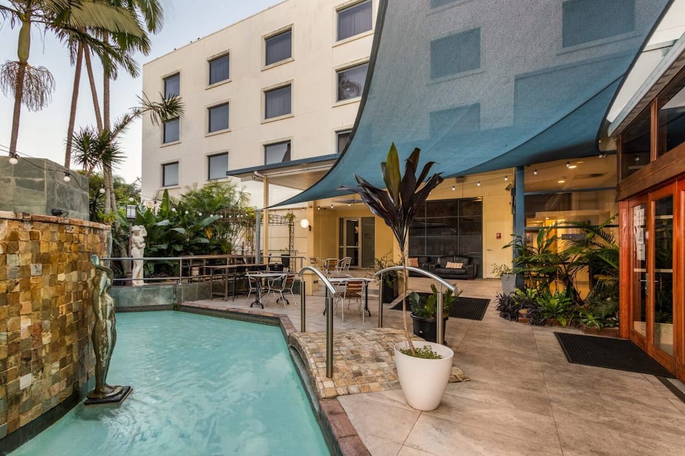 ホテル ダイアナ ウールーンガバ 写真