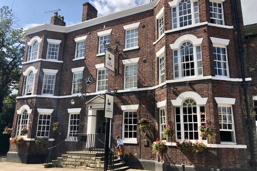 ザ スワン タルポリー 写真