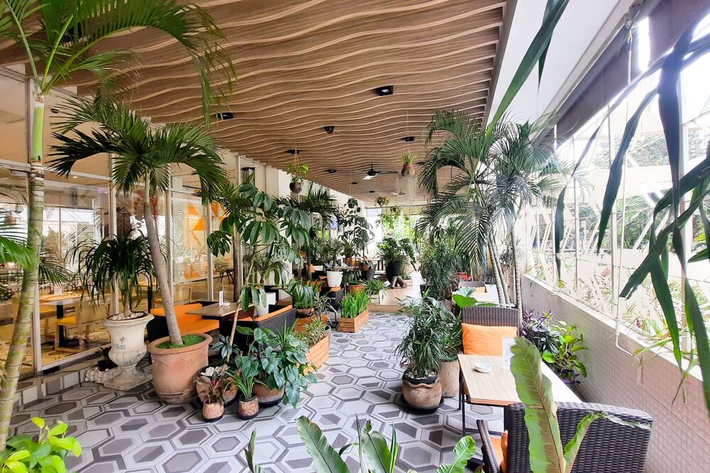 ハリス ホテル&コンヴェンションズ ケラパ ガディン 写真