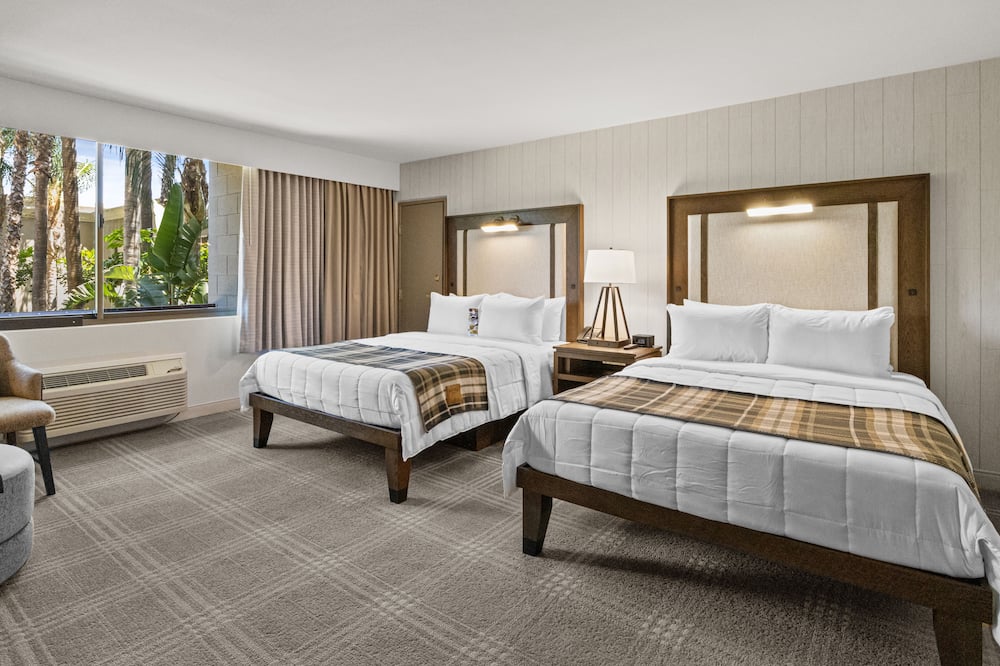 ナッツ ベリー ファーム ホテル 写真