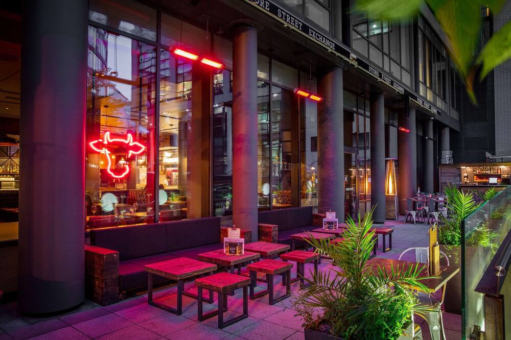 ダブルツリー バイ ヒルトン マンチェスター ピカデリー 写真