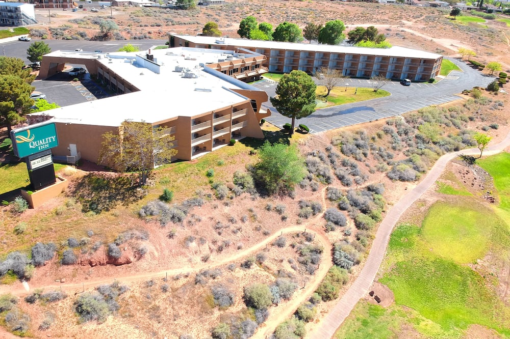 クオリティ イン アット レイク パウエル 写真