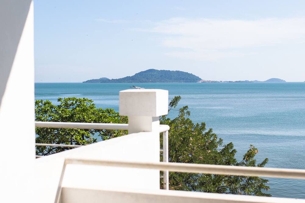 サラヴォアン ケップ 写真