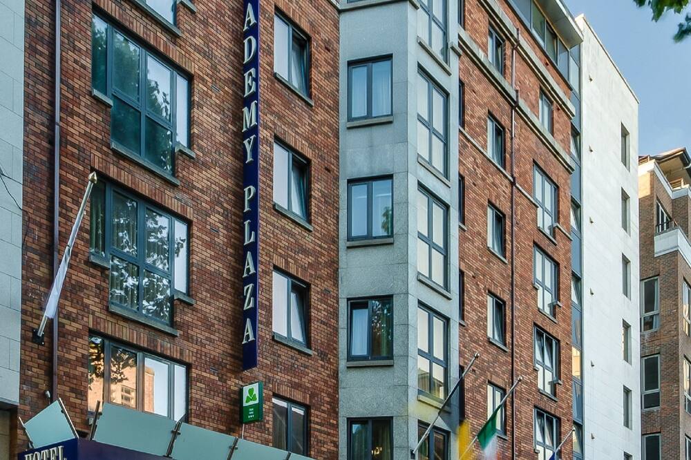 アカデミー プラザ ホテル 写真