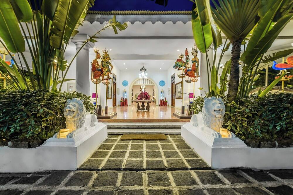 ホテル トゥグ ブリター 写真