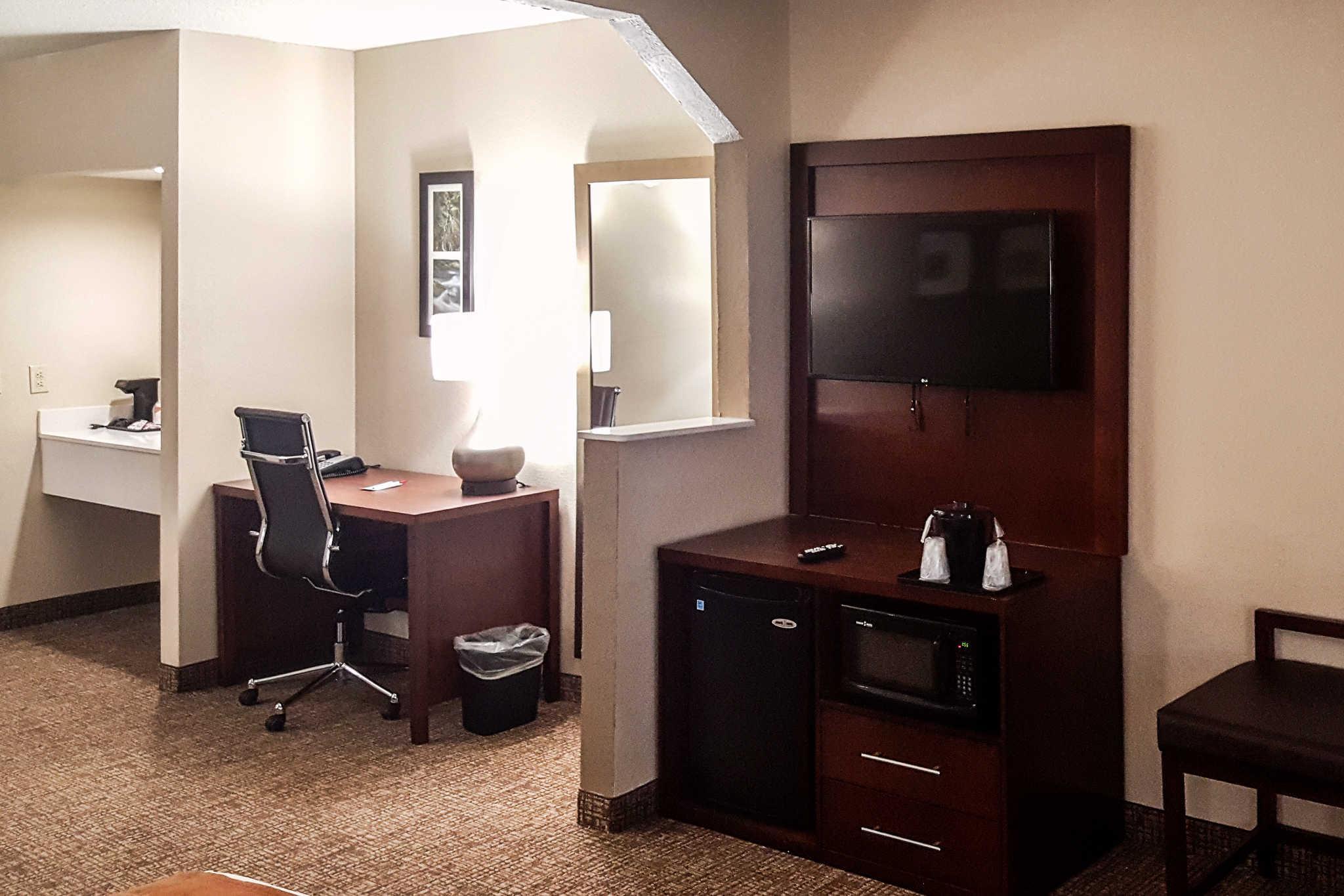 コンフォート スイーツ ノックスビル エアポート 写真