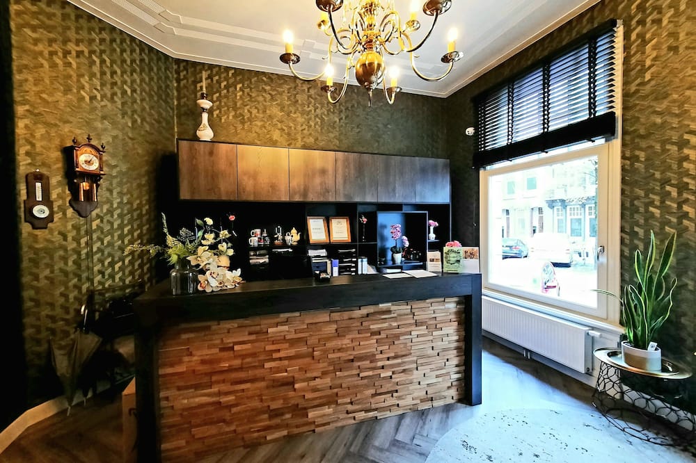 ホテル ワシントン 写真