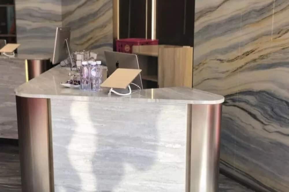 ナイーブ S ホテル 写真