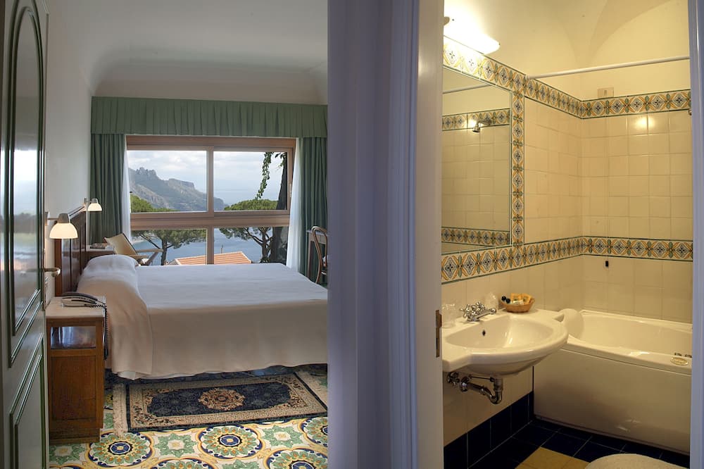 ホテル ルフォーロ 写真