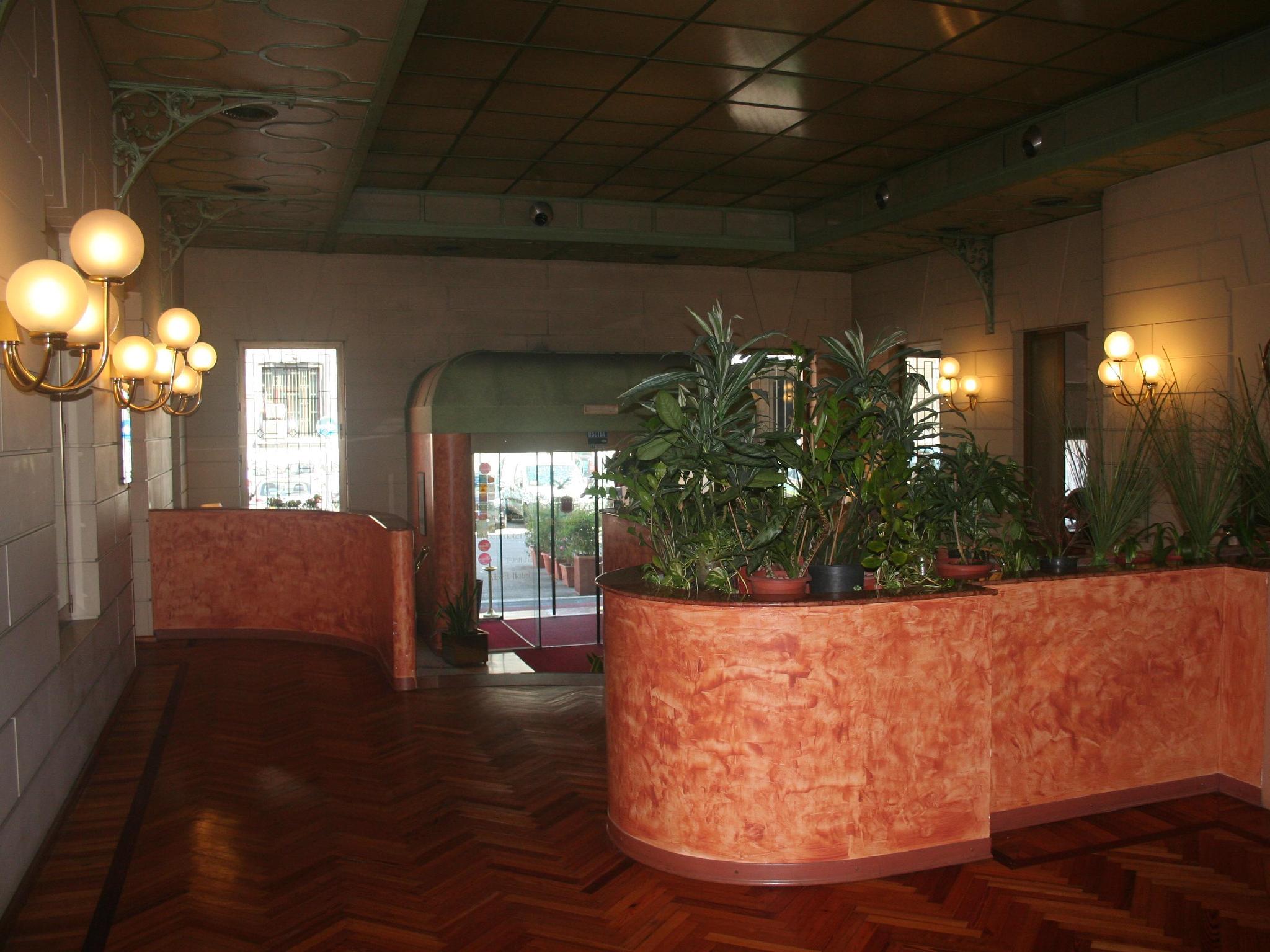 アルベルト ホテル 写真