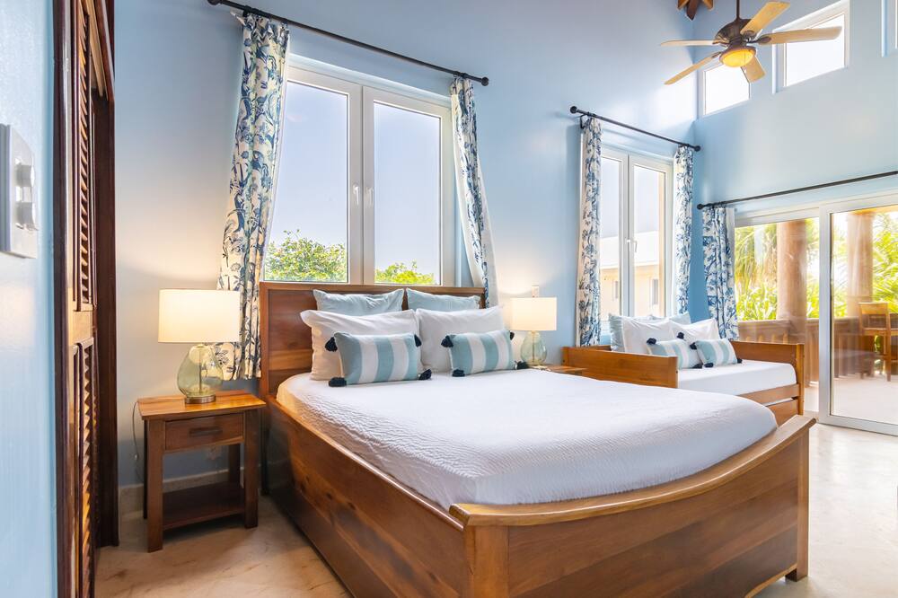 ベリージアン コーヴ エステーツ 写真