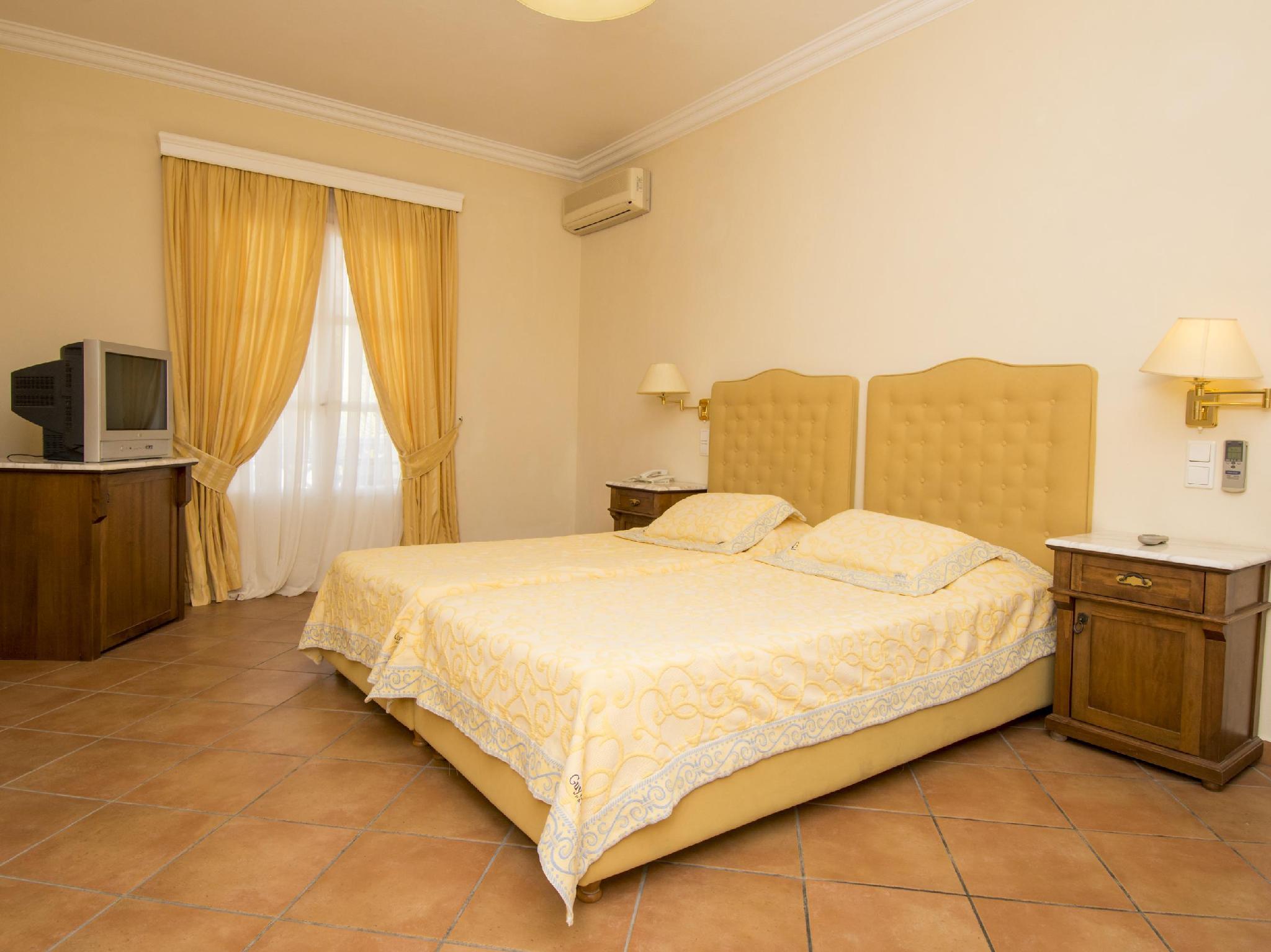 メディテレニアン ホワイト ホテル 写真