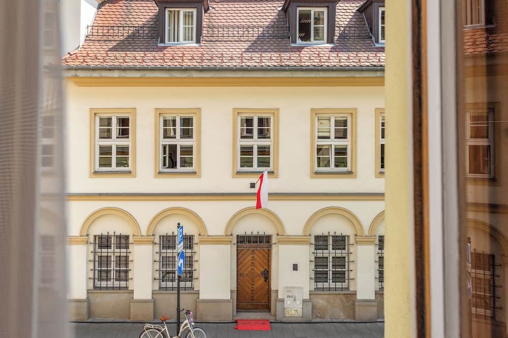 カジミェシュズ シークレット アパートメンツ 写真