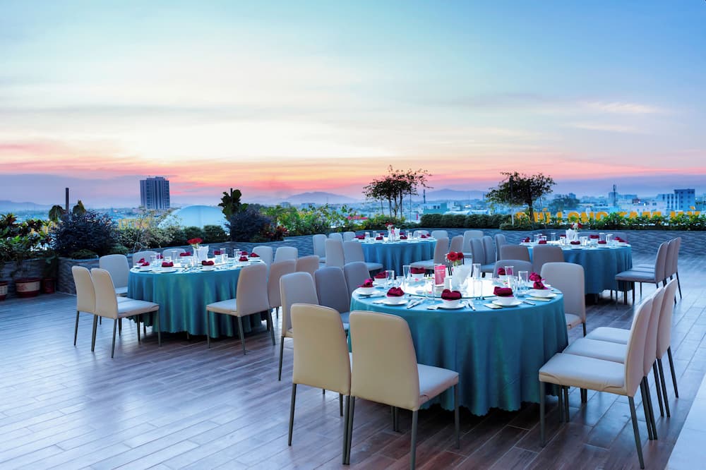 フー ロング タム ジー ホテル＆レストラン 写真