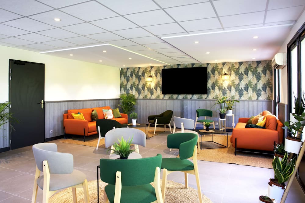 カンパニール オレンジ ホテル 写真