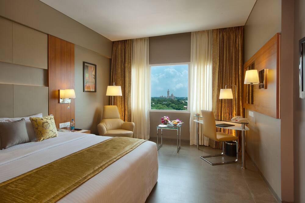 ロイヤル オーキッド セントラル アコタ ヴァドダラ 写真