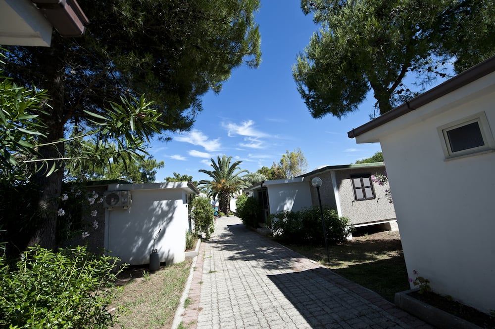 ビラッジョ レ ディオメディ 写真