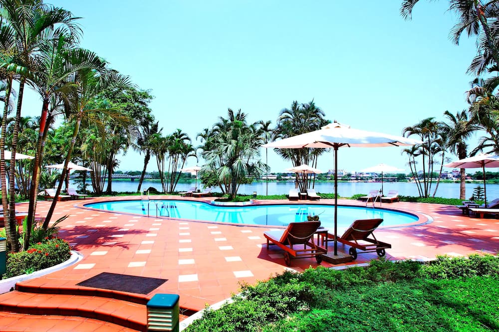 センチュリー リバーサイド ホテル フエ 写真