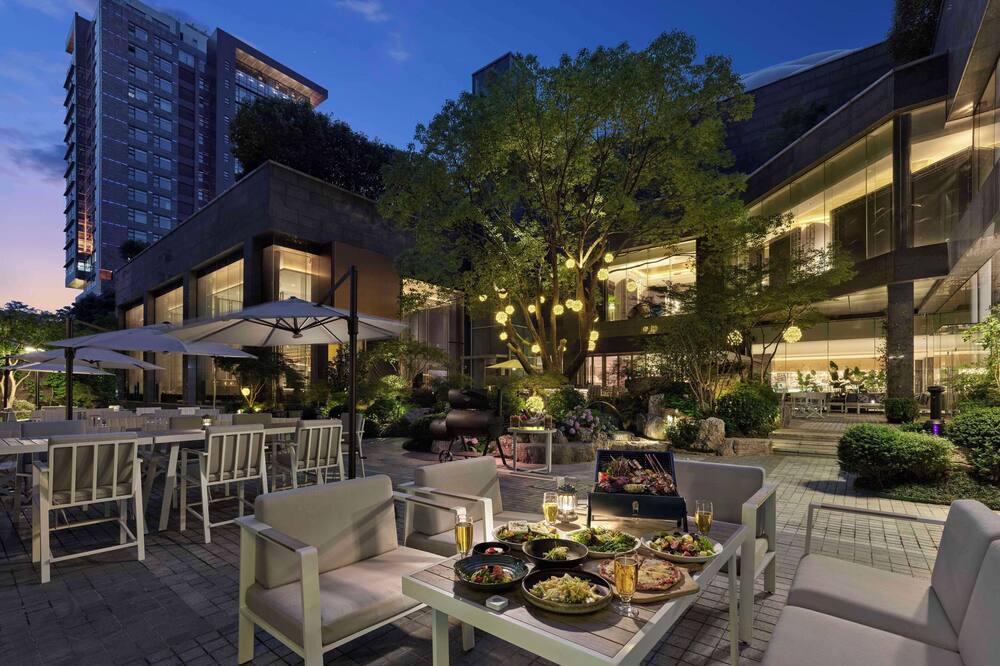 ヒルトン シャンハイ ホンチャオ 写真