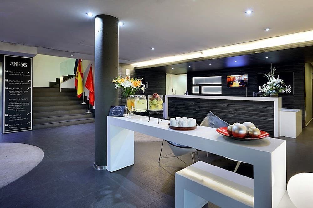 ホテル ユーロスターズ アレナス デ ピント 写真