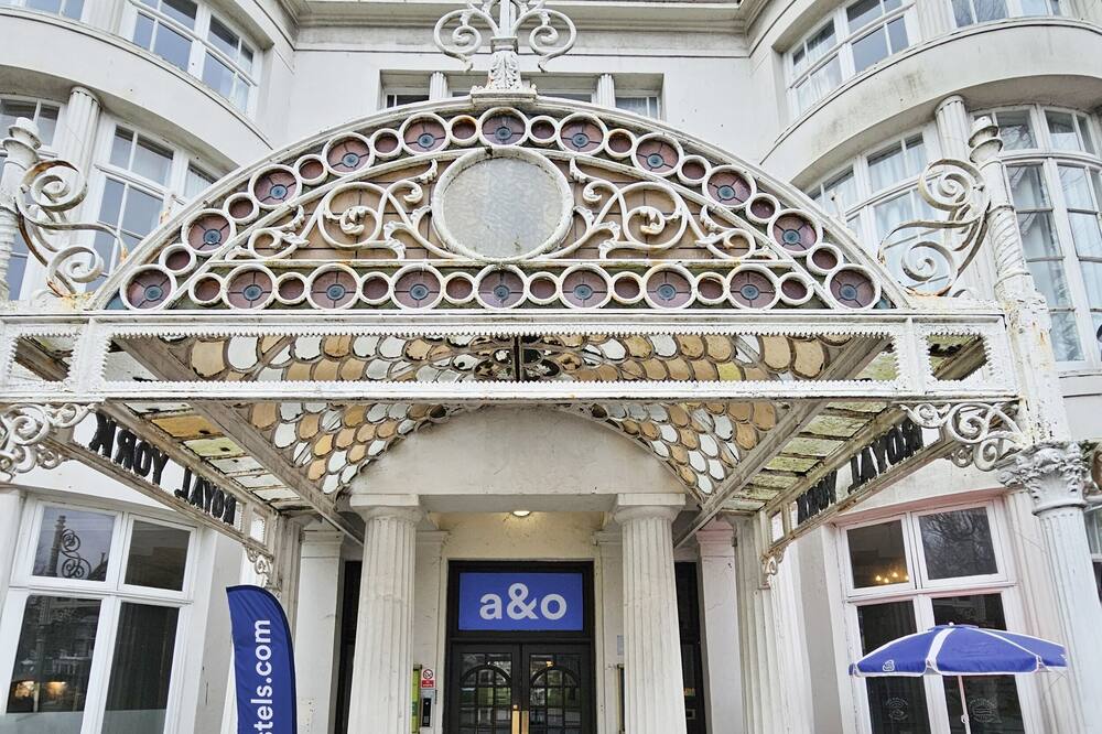 a&o ブライトン ビーチ 写真