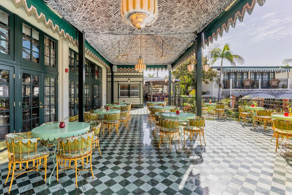 ラファイエットホテル スイムクラブ アンド バンガローズ 写真