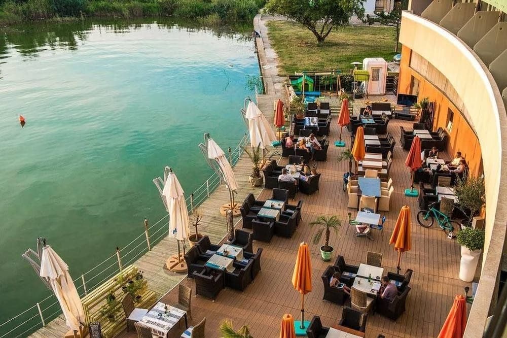 ホテル オン プロンジュ ジュニア 写真