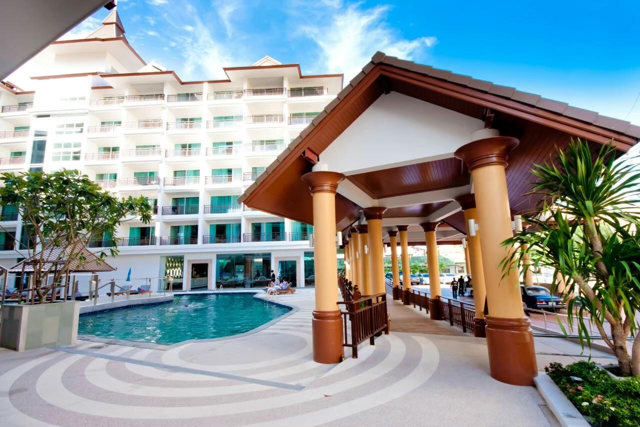 クリスタル パレス ラグジュアリー ホテル パタヤ 写真