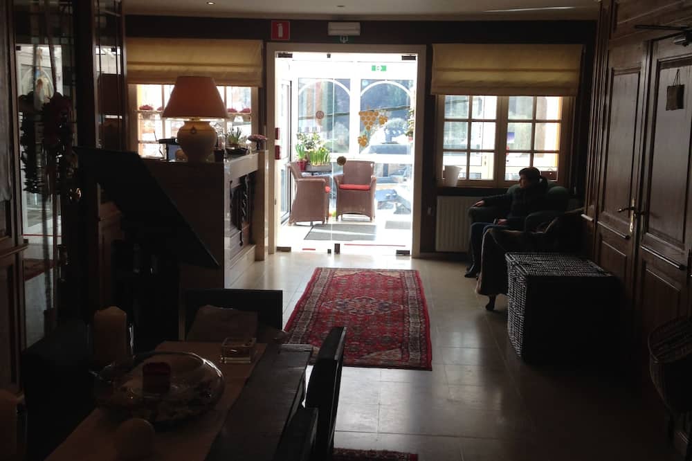 ホテル コージー 写真