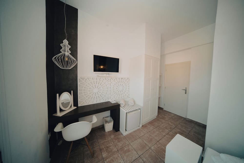 ヴィラ イリアス カルデラ ホテル 写真