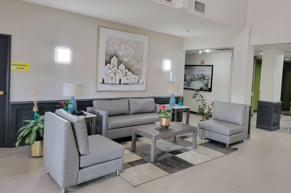 スーパー 8 バイ ウィンダム オーロラ / ネイパービル エリア 写真