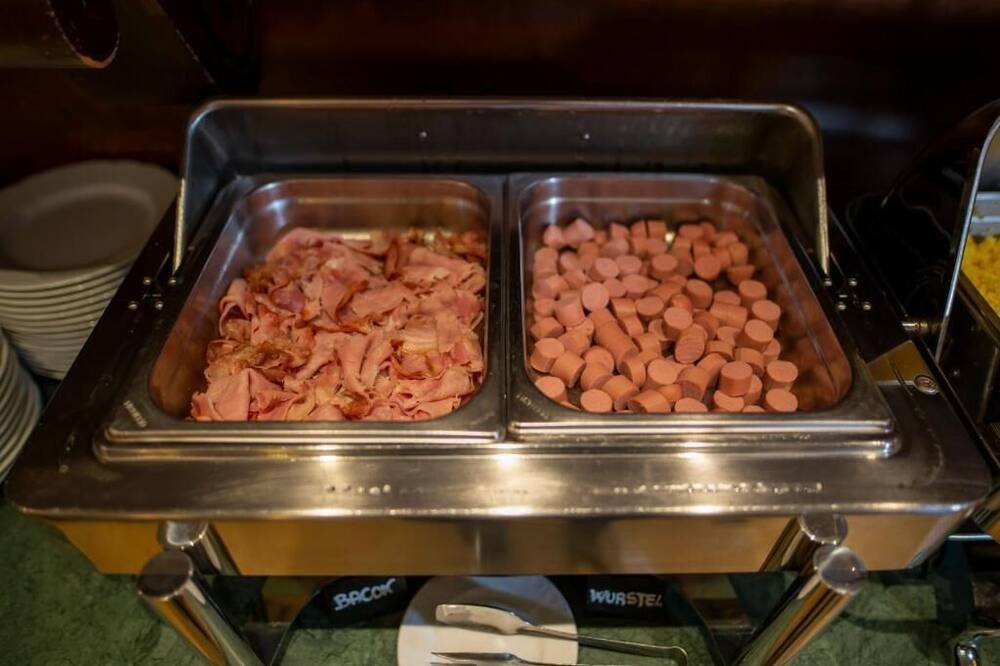 ホテル アンドレオッティ 写真