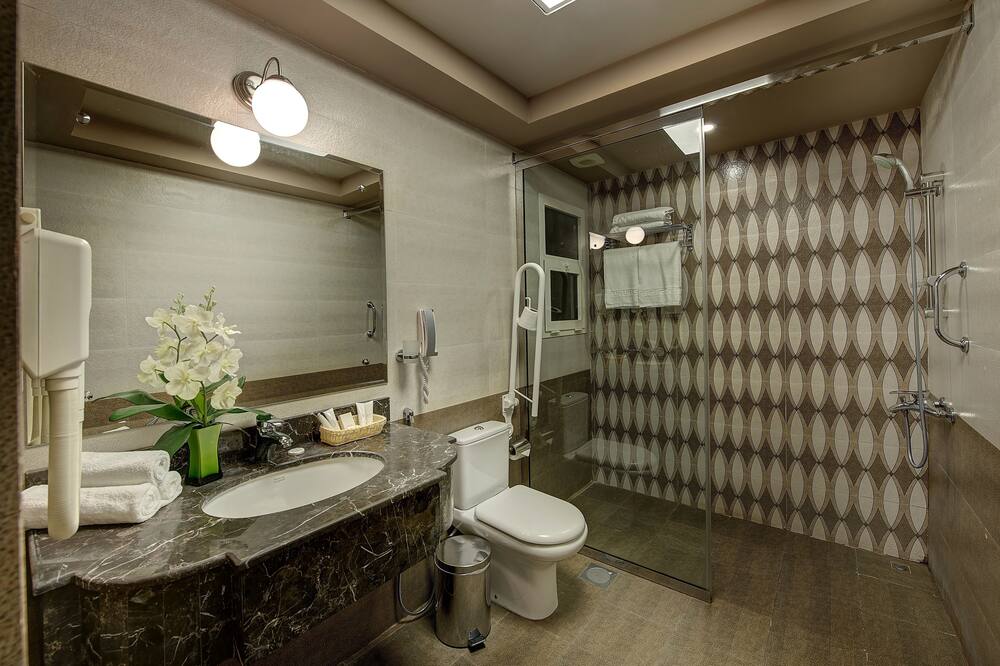 ニアル ホテル 写真