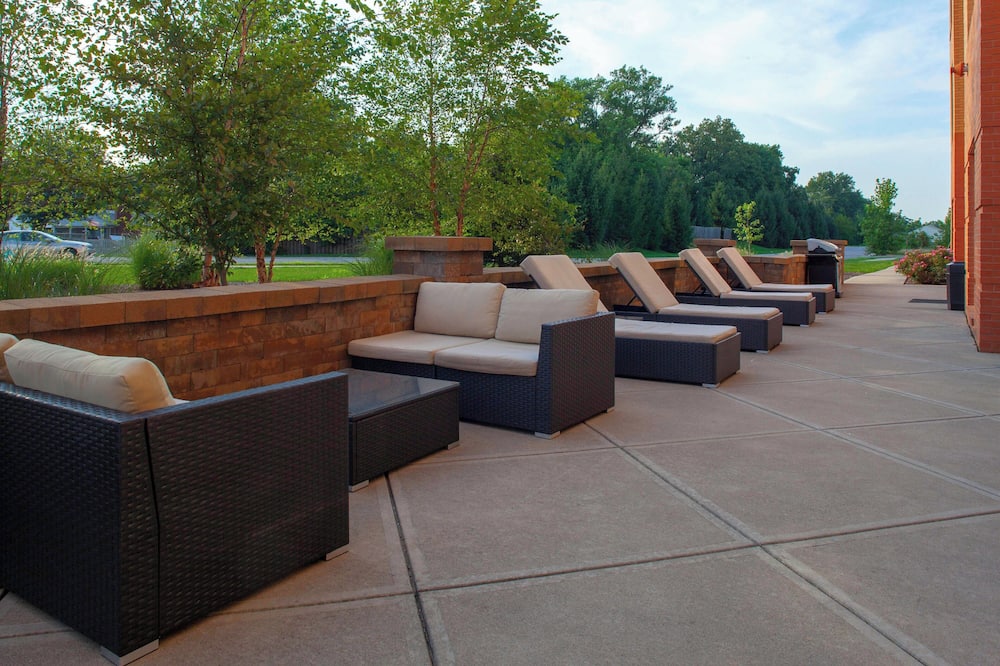 フェアフィールド イン & スイーツ インディアナポリス エイボン 写真