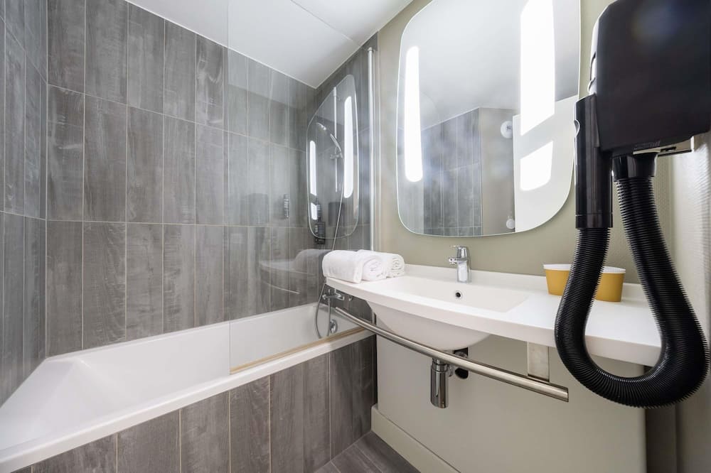 イビス パリ アレジア モンパルナス 14区 写真