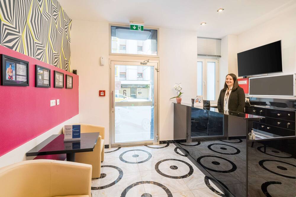 ベスト ウエスタン プラス セレブリティ スイーツ 写真