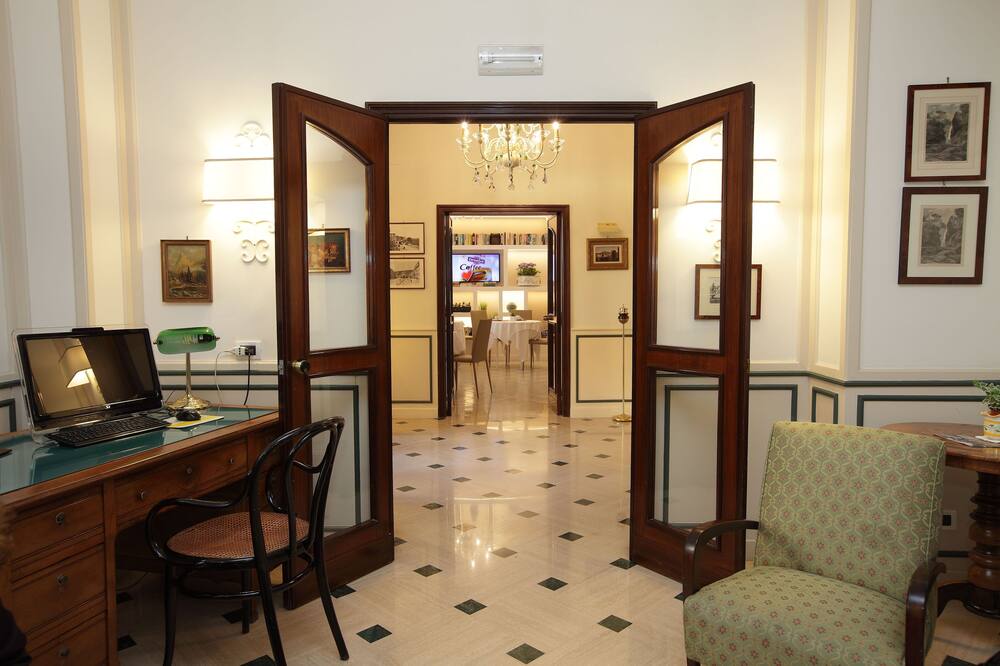 ヴィラ ディ ソレント 写真