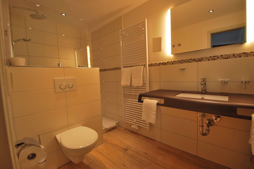 ホテル アドラー 写真