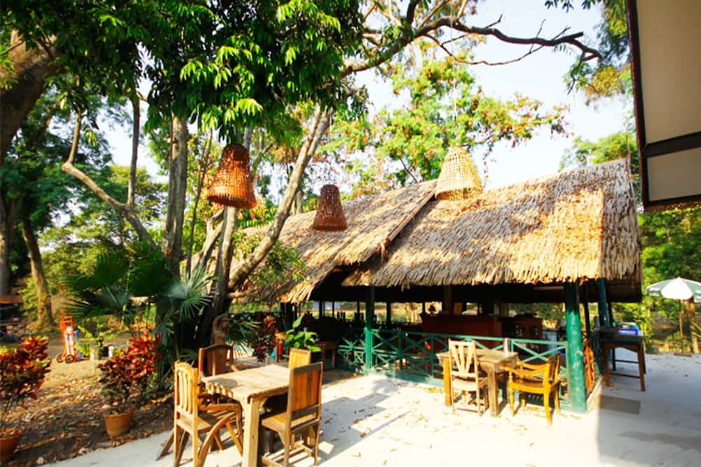 The Country Lake Nature Lodge Hotel 写真