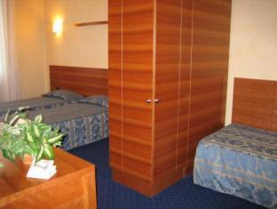 ホテル ヨーロッパ ヴァレーゼ 写真