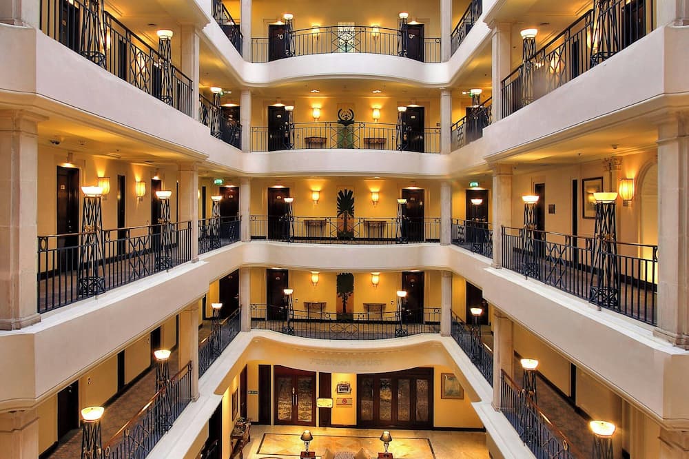 ITC ウィンザー ア ラグジュアリー コレクション ホテル ベンガルル 写真